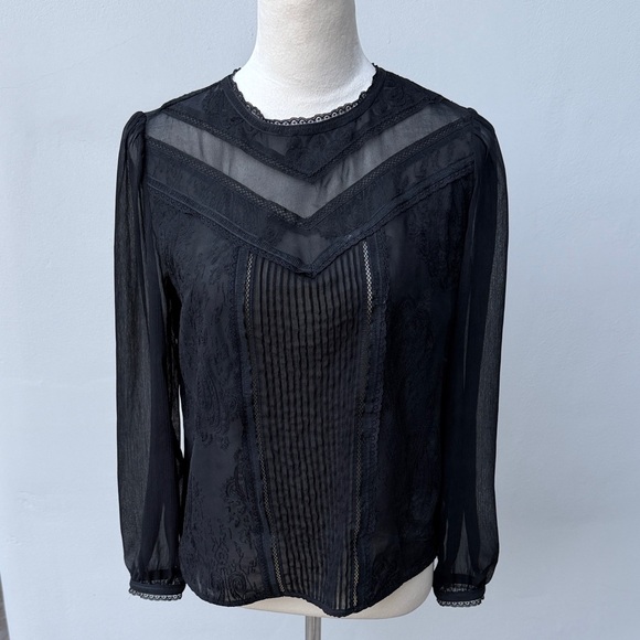 Alice + Olivia Tops - ALICE AND OLIVIA Flirty Sexy Romantic Black Semi-Sheer Lace Blouse size 8 medium